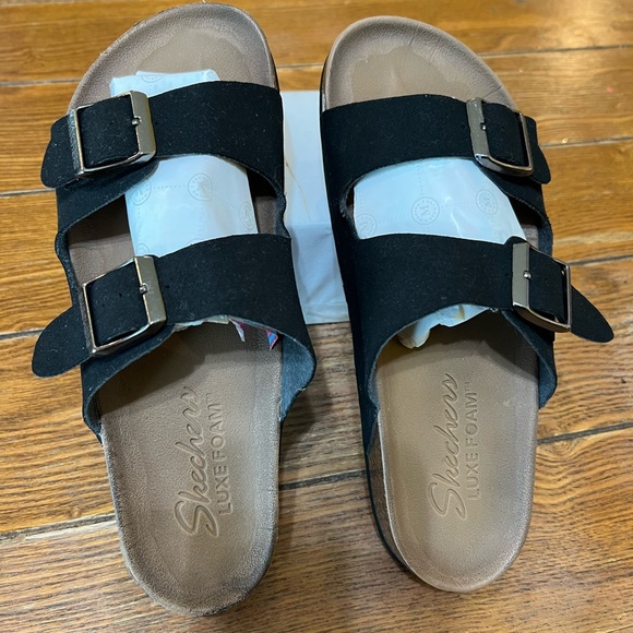 Skechers luxe foam Birkenstock style sandals - Picture 4 of 8